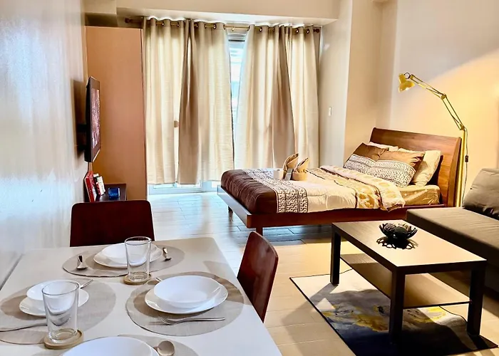 The Comfort Cove At 81 C5 Apartahotel